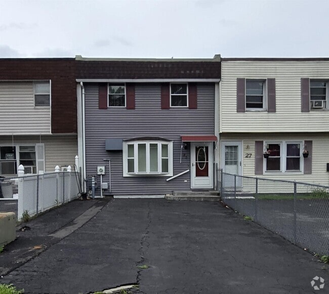 Building Photo - 25 Sheffield Dr Rental