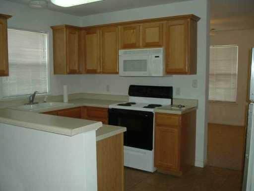154 Shady Bluff Dr