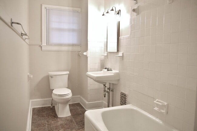 Photo - 418-420 Market Street Unit APT B