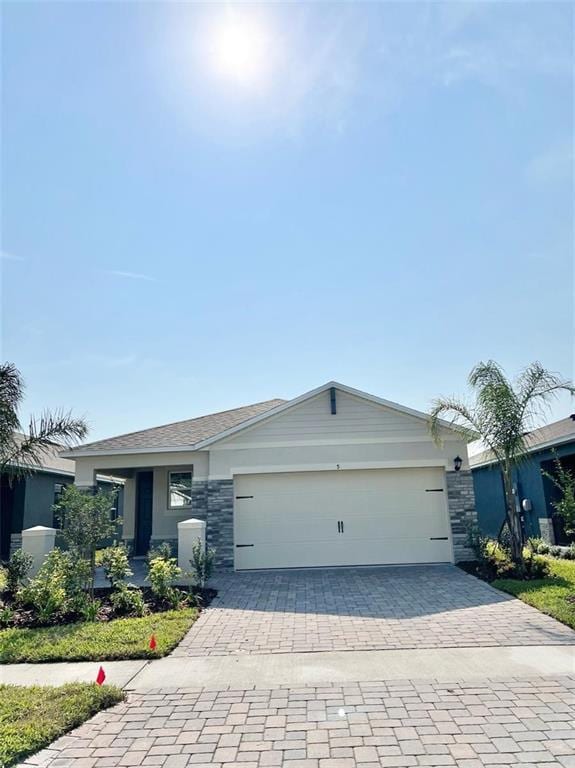 Photo - 285 Caryota Ct