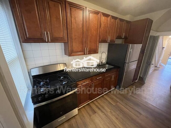 Building Photo - 2855 W Cold Spring Ln