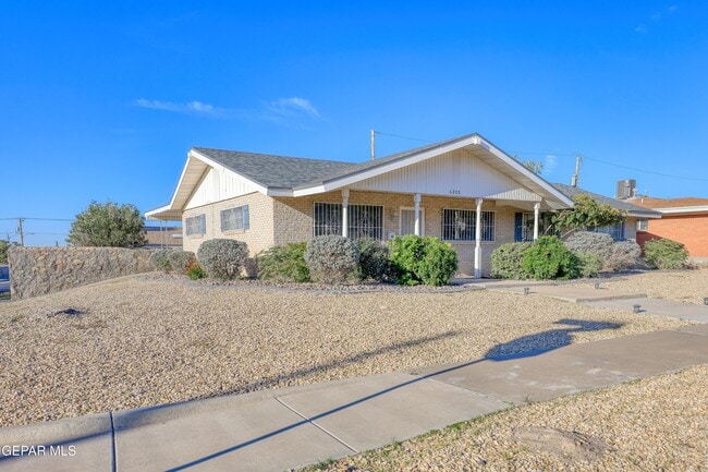 Photo - 6200 Palo Alto Ave