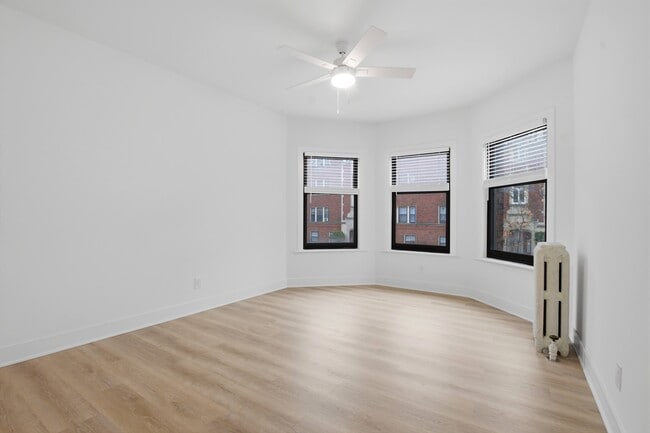 1703-13 Ridge Ave.