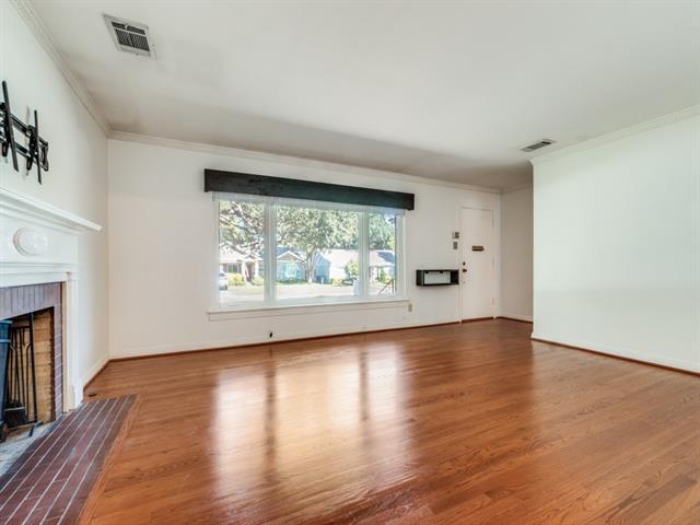 6150 Ravendale Ln