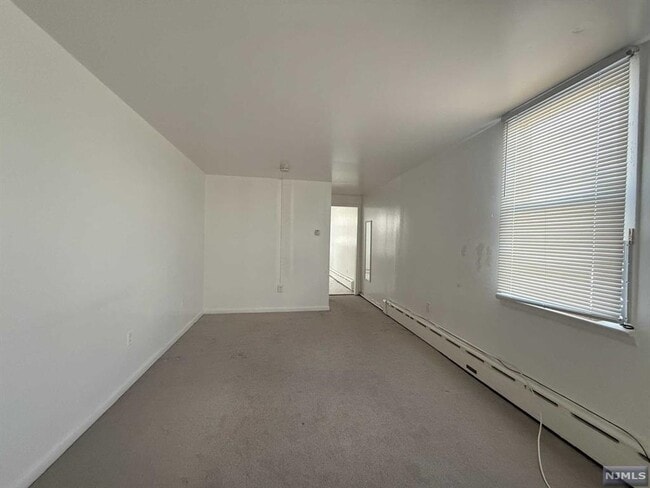Photo - 6101 Newkirk Ave Unit #3
