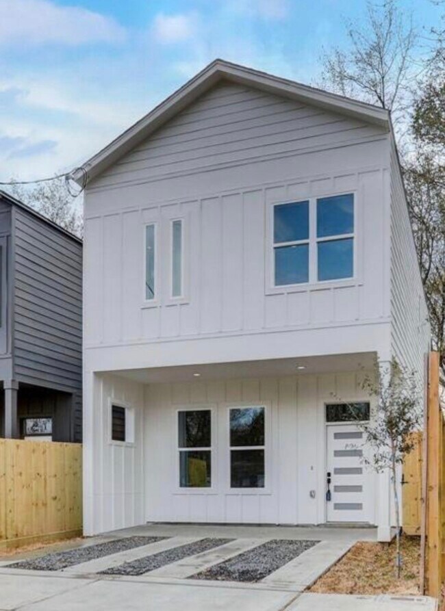Photo - 1217 Dewalt St