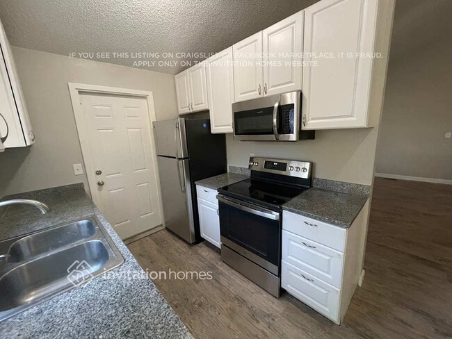 Photo - 17405 E Temple Dr