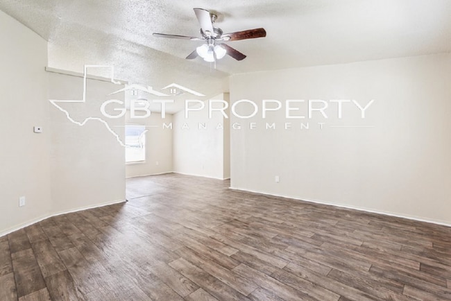 Photo - 715 N Nussbaum St Unit 715