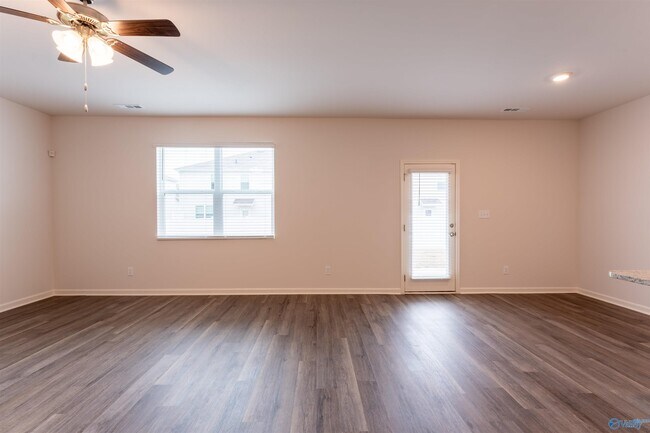 Photo - 221 Maple Spg Trl