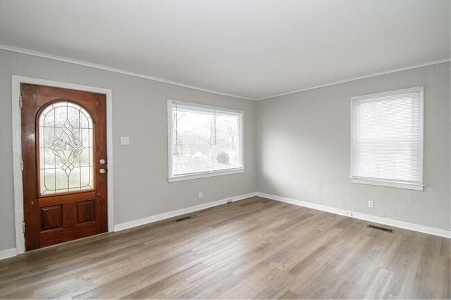 Photo - 703 Monroe St