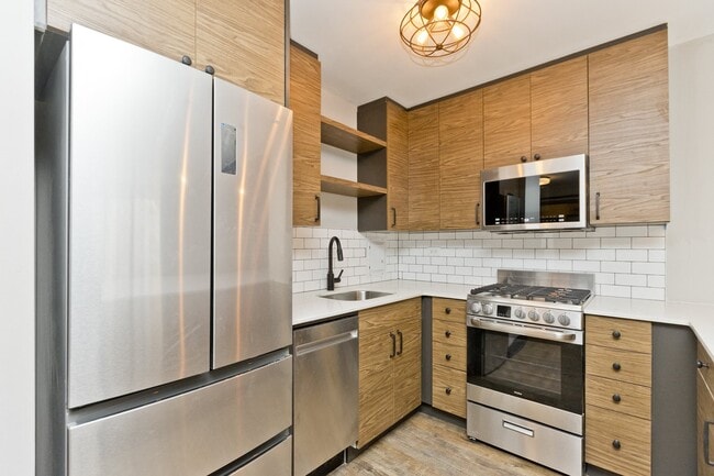 Building Photo - 512 W Wrightwood Ave Rental