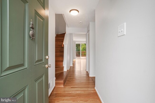 Building Photo - 529 Coral Reef Dr Rental