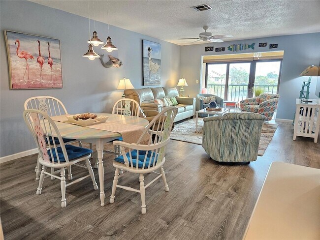 Photo - 340 3 Lakes Ln Unidad F