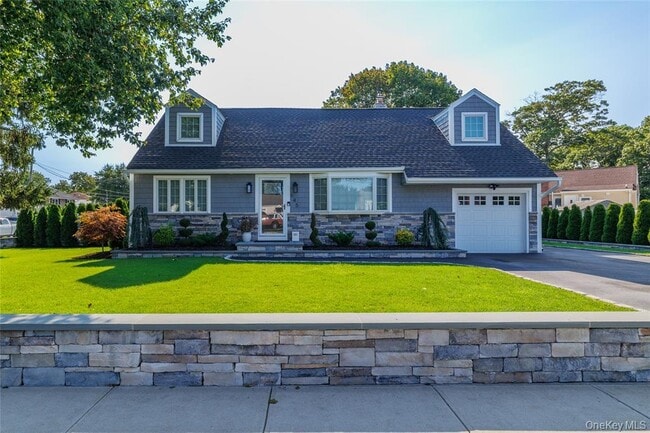 Building Photo - 645 Hawkins Blvd