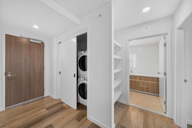Photo - 1515 Liona St