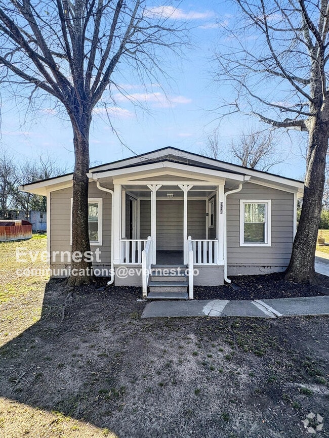 Building Photo - 908 Davis St Rental