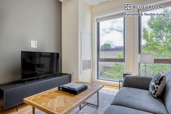 Photo - 9 Miner St Unidad FL3-ID872