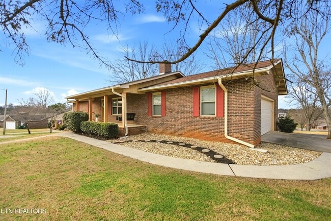 Photo - 1501 Woodbury Ct