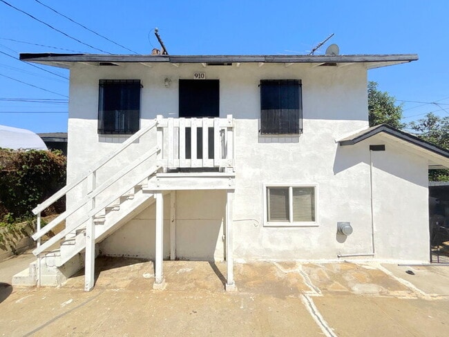 Building Photo - 910 N Herbert Ave Rental