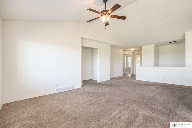 Photo - 19615 Marinda St