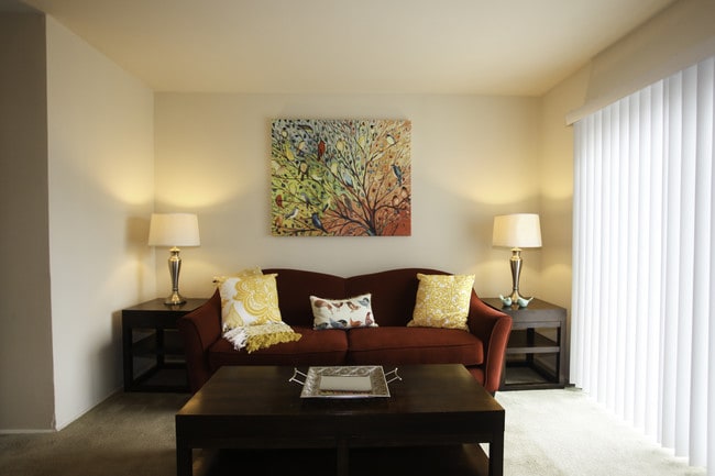 Photo - Parkside Gardens Apartments and Townhouses