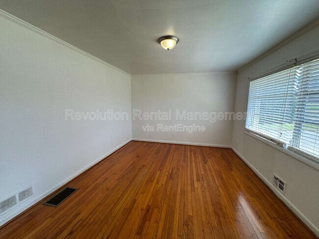 Photo - 4010 Emerald Lake Dr