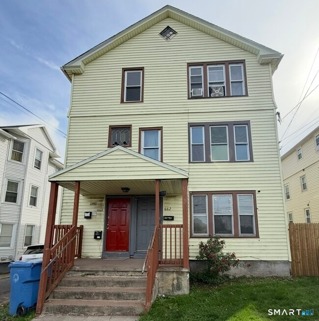 Building Photo - 660 W Main St Unit 1