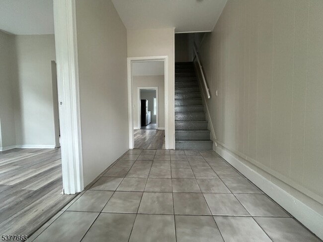 Photo - 135 W Chrystal St