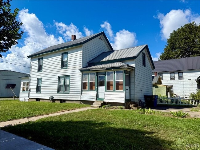 Building Photo - 62 Elm St Rental