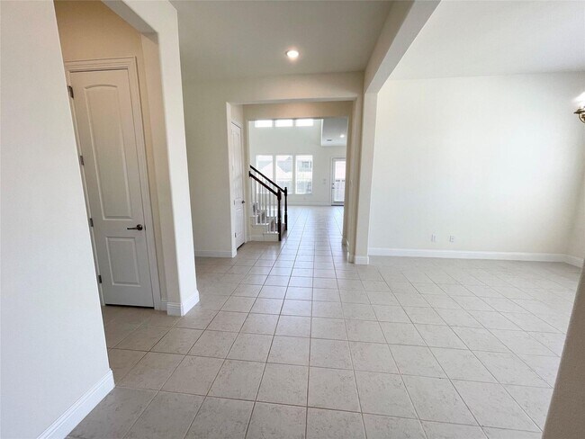 Photo - 10826 Pattison Dr