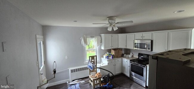 Photo - 2194 Spinnerstown Rd