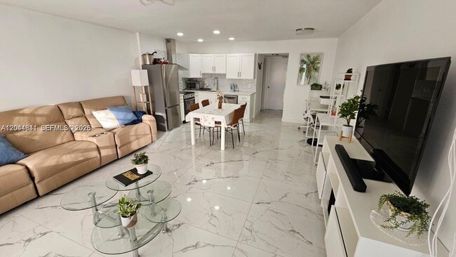 Photo - 340 Oakridge S Unit 340
