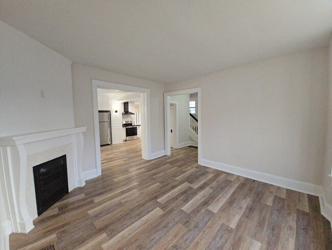 Photo - 310 N C St
