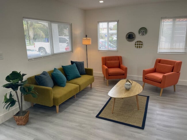 Building Photo - 2800 SW 21st St Rental