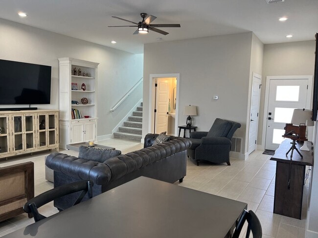 Photo - Alamo Heights Area!!