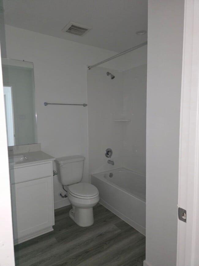 Photo - 2803 Lisburn Ter Ln