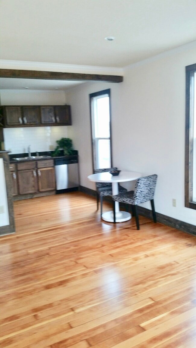 Photo - 224 N Dewey St