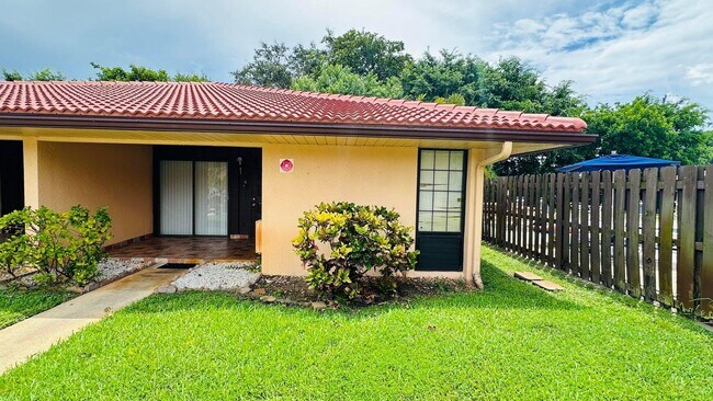 Photo - 5935 Forest Hill Blvd Unit 8