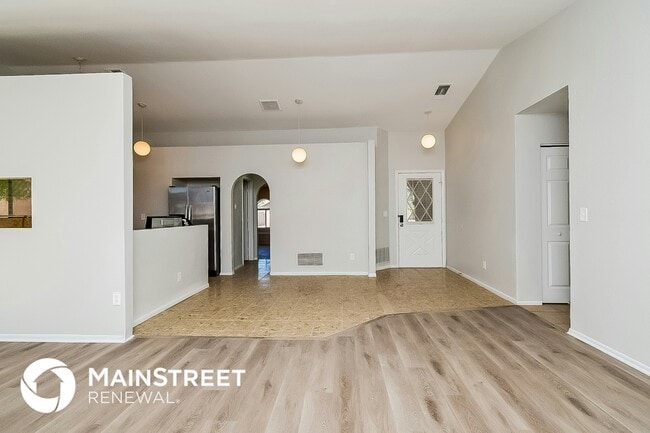 Photo - 1659 Oakhaven Pl