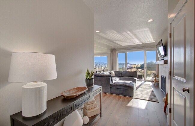 Photo - 17606 NW 7th Ave