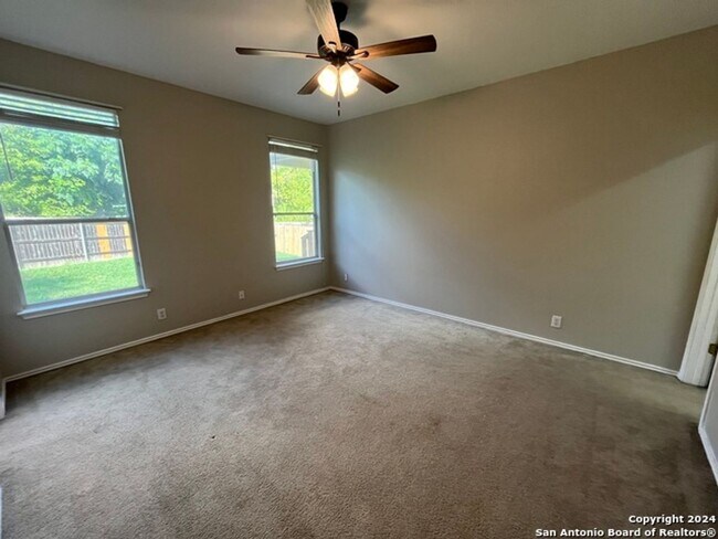 5302 Lowry Peterson