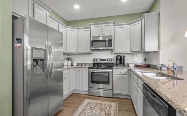 Photo - 542 Hay Hill Ln