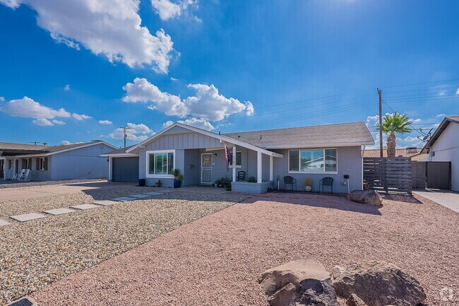 Building Photo - 1830 N McAllister Ave Rental