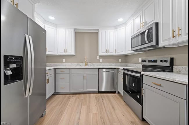 Building Photo - 14 Oneda Dr Rental