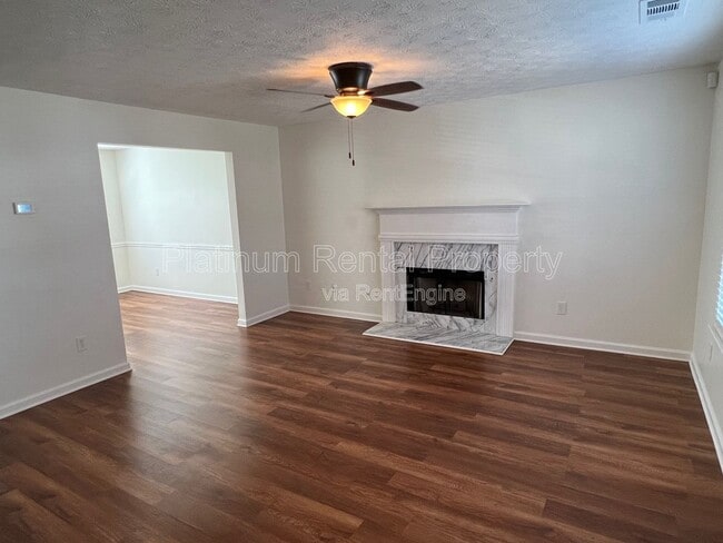 Photo - 1097 Yellow River Dr