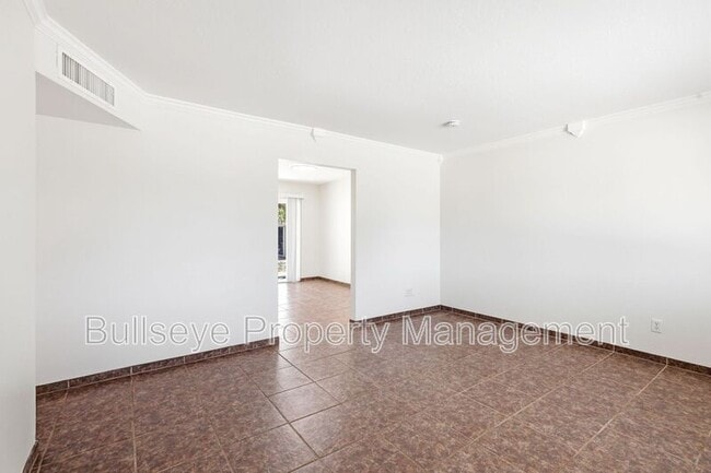 Photo - 250 E Park Ave