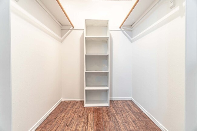 Photo - Quiet and Quaint Duplex in Rogers!