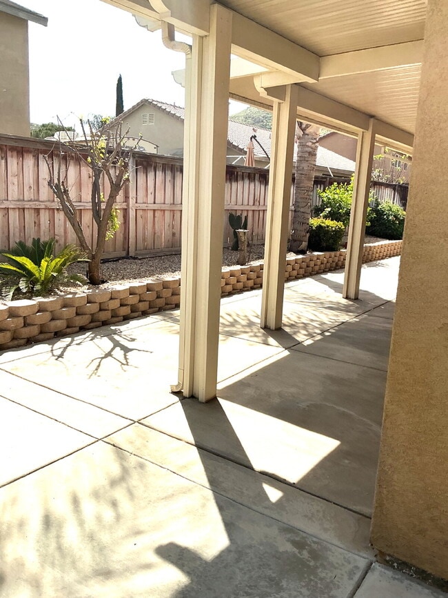 Photo - Beautiful 5 Bedroom Home in Desirable Stoney Mountain Ranch – Now Available!