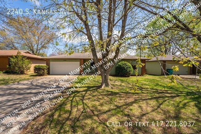 Photo - 2240 S Kansas Ave