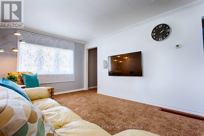 Photo - 6548 Montrose Rd